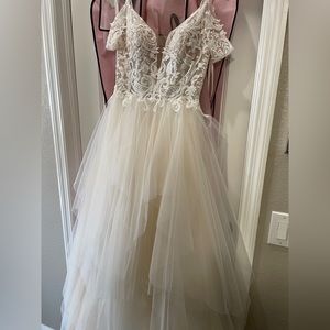 Wedding dress size 10